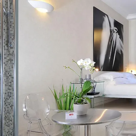 Hotel Pantheon 2*