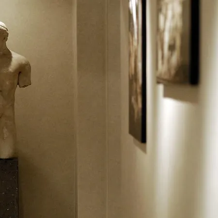 Hotel Pantheon 2*